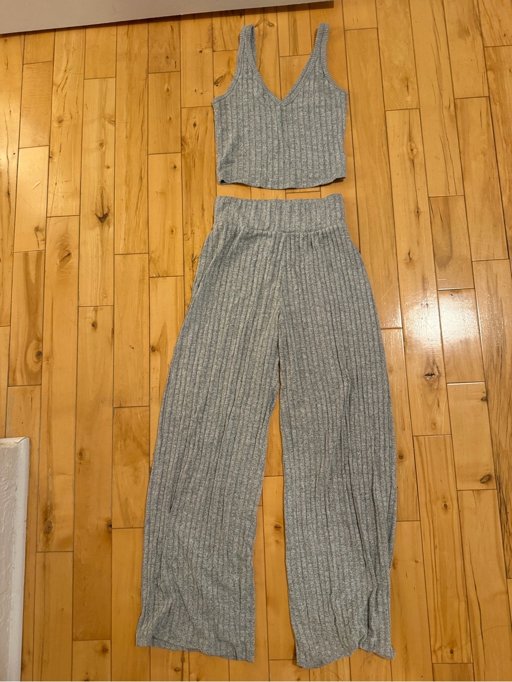 Abercrombie Ribbed Knit Tank & Wide-Leg Pants Set - Gray